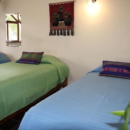 La Posada Del Quinde Otavalo Dış mekan fotoğraf