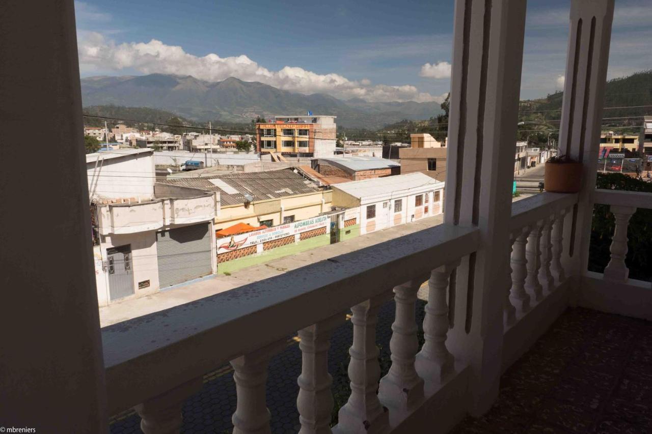 La Posada Del Quinde Otavalo Dış mekan fotoğraf