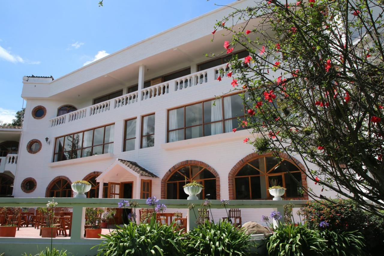 La Posada Del Quinde Otavalo Dış mekan fotoğraf